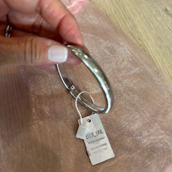 Ellie Vail - Wren Coil Bracelet-silver-NWT - Picture 3 of 3